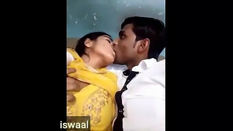 Indian Big Boobs Babe Gets Rough Sex In Car